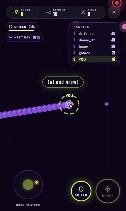 SnakeTerritory: the purple snake in the arena with rankings, shield and boost controls.